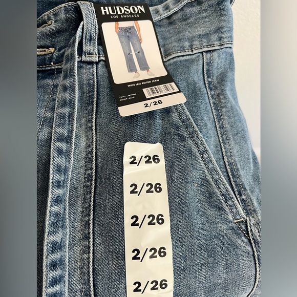 New Hudson Women’s Wide Leg Belted Jean - Picture 3 of 8